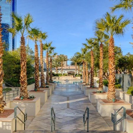 Mgm Signature-18-703 Strip View Jacuzzi Studio Las Vegas Luaran gambar