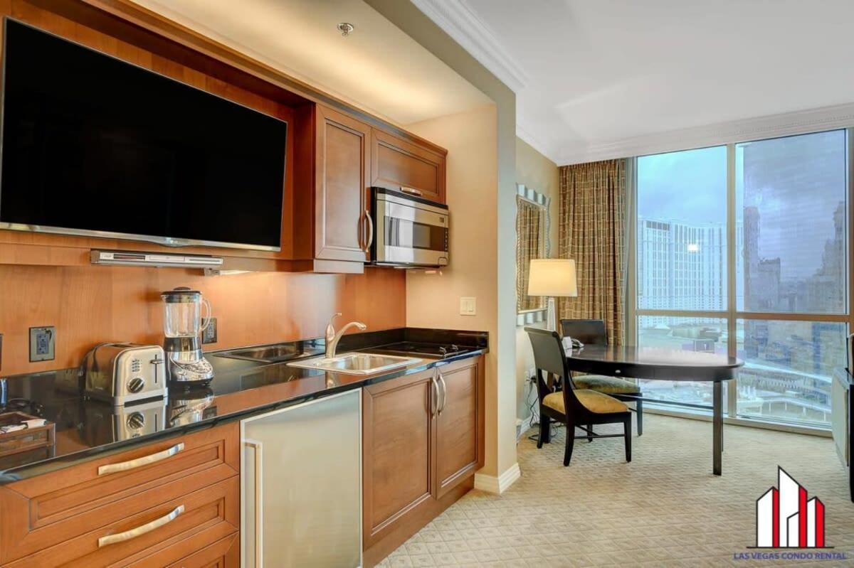 Mgm Signature-18-703 Strip View Jacuzzi Studio Las Vegas Luaran gambar