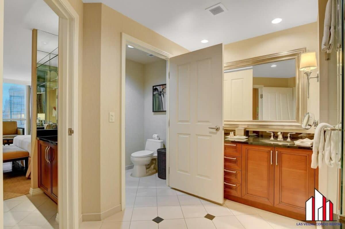 Mgm Signature-18-703 Strip View Jacuzzi Studio Las Vegas Luaran gambar